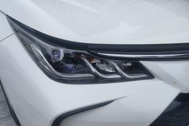 Used Toyota Corolla 2023 1.8L Smart Electric Hybrid Dual-Motor Elite Edition Right Front Headlight