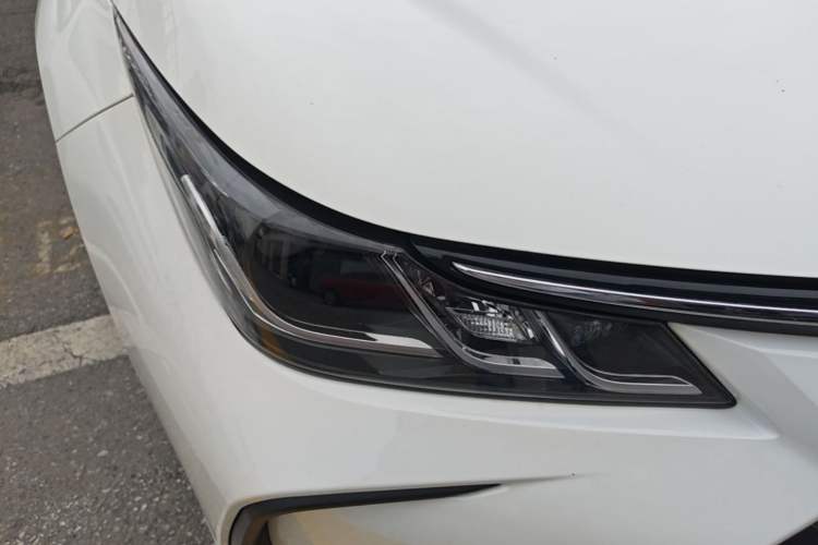 Used Toyota Corolla 2023 1.8L Smart Electric Hybrid Dual-Motor Pioneer Edition Right Front Headlight