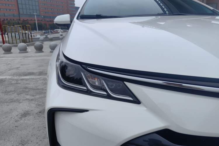 Used Toyota Corolla 2023 1.8L Smart Electric Hybrid Dual-Motor Elite Edition Right Front Headlight