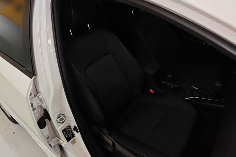 Used Toyota Corolla 2023 1.8L Smart Electric Hybrid Dual-Motor Pioneer Edition Right Front Seat