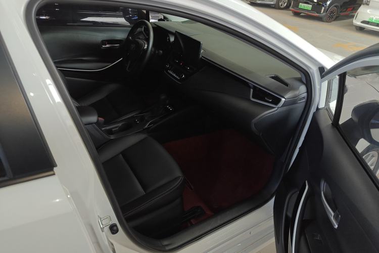 Used Toyota Corolla 2023 1.8L Smart Electric Hybrid Dual-Motor Elite Edition Right Front Seat