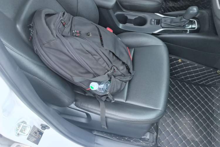 Used Toyota Corolla 2023 1.8L Smart Electric Hybrid Dual-Motor Elite Edition Right Front Seat