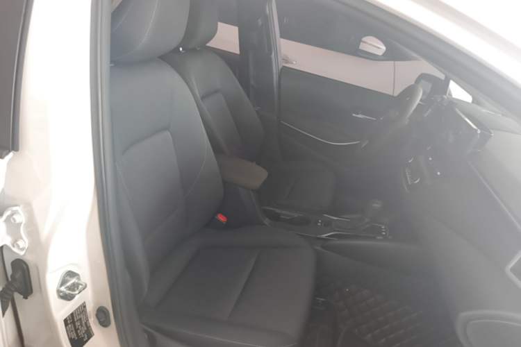 Used Toyota Corolla 2023 1.8L Smart Electric Hybrid Dual-Motor Elite Edition Right Front Seat