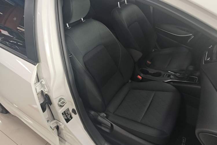 Used Toyota Corolla 2023 1.8L Smart Electric Hybrid Dual-Motor Elite Edition Right Front Seat