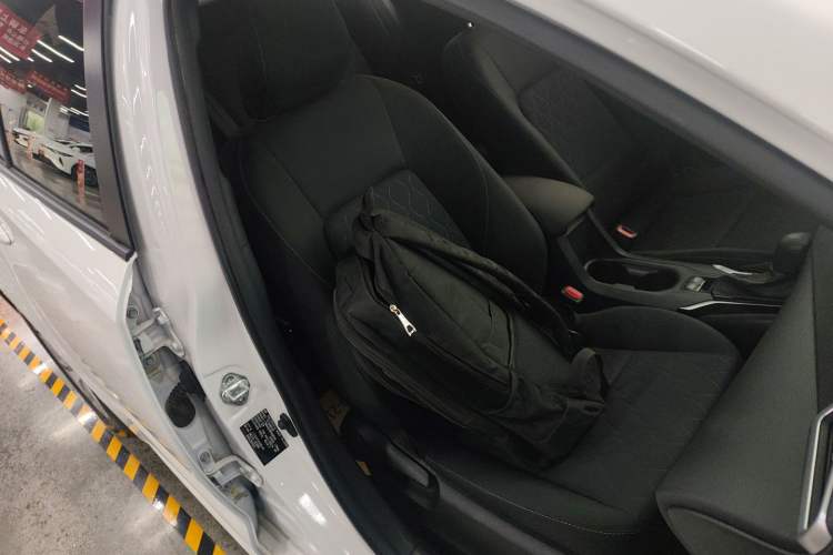 Used Toyota Corolla 2023 1.8L Smart Electric Hybrid Dual-Motor Elite Edition Right Front Seat