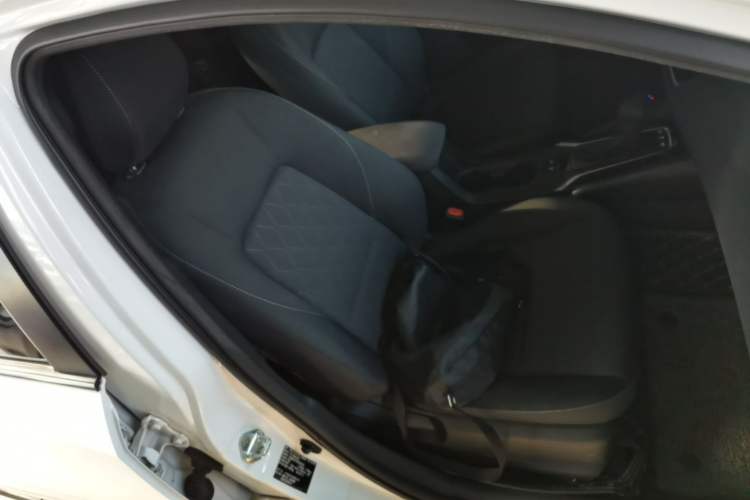 Used Toyota Corolla 2023 1.8L Smart Electric Hybrid Dual-Motor Pioneer Edition Right Front Seat