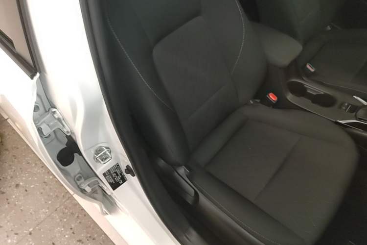 Used Toyota Corolla 2023 1.8L Smart Electric Hybrid Dual-Motor Elite Edition Right Front Seat