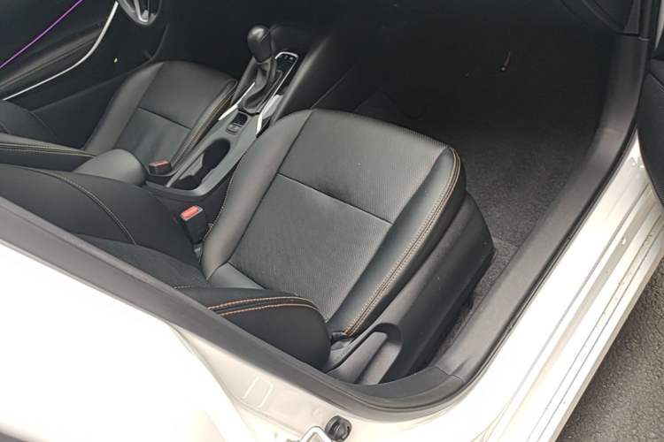 Used Toyota Corolla 2023 1.8L Smart Electric Hybrid Dual-Motor Elite Edition Right Front Seat