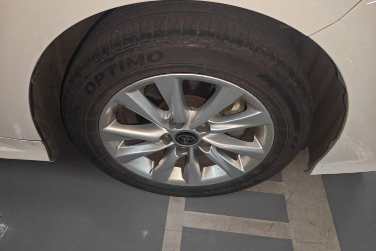 Used Toyota Corolla 2023 1.8L Smart Electric Hybrid Dual-Motor Elite Edition Right Front Wheel Hub