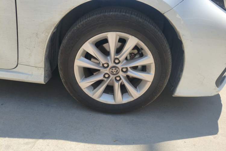 Used Toyota Corolla 2023 1.8L Smart Electric Hybrid Dual-Motor Elite Edition Right Front Wheel Hub