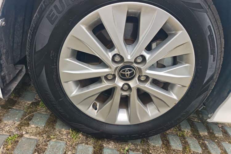 Used Toyota Corolla 2023 1.8L Smart Electric Hybrid Dual-Motor Pioneer Edition Right Front Wheel Hub