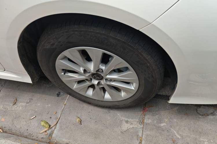 Used Toyota Corolla 2023 1.8L Smart Electric Hybrid Dual-Motor Pioneer Edition Right Front Wheel Hub