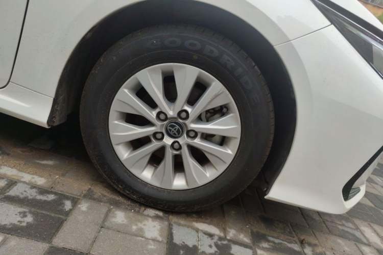 Used Toyota Corolla 2023 1.8L Smart Electric Hybrid Dual-Motor Pioneer Edition Right Front Wheel Hub
