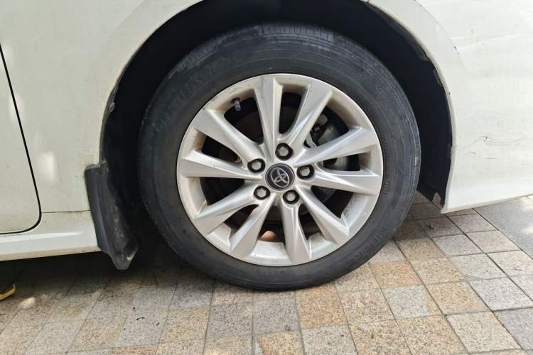 Used Toyota Corolla 2023 1.8L Smart Electric Hybrid Dual-Motor Elite Edition Right Front Wheel Hub