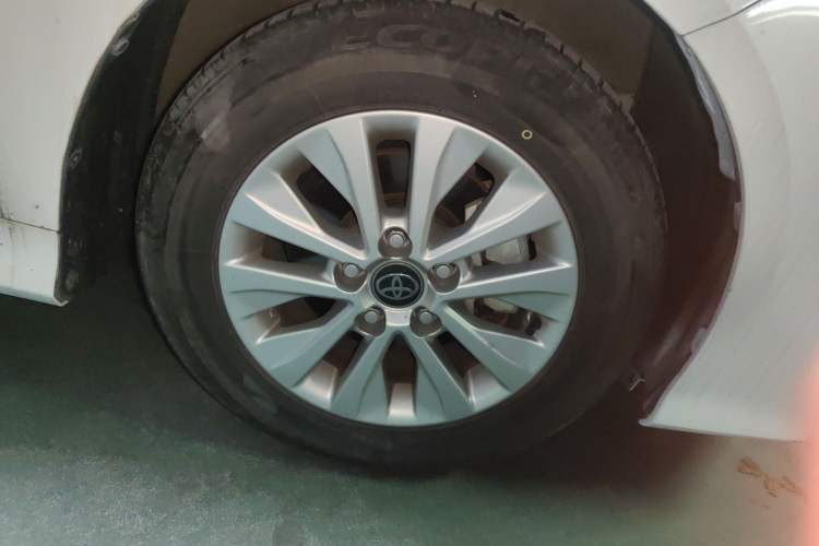 Used Toyota Corolla 2023 1.8L Smart Electric Hybrid Dual-Motor Pioneer Edition Right Front Wheel Hub