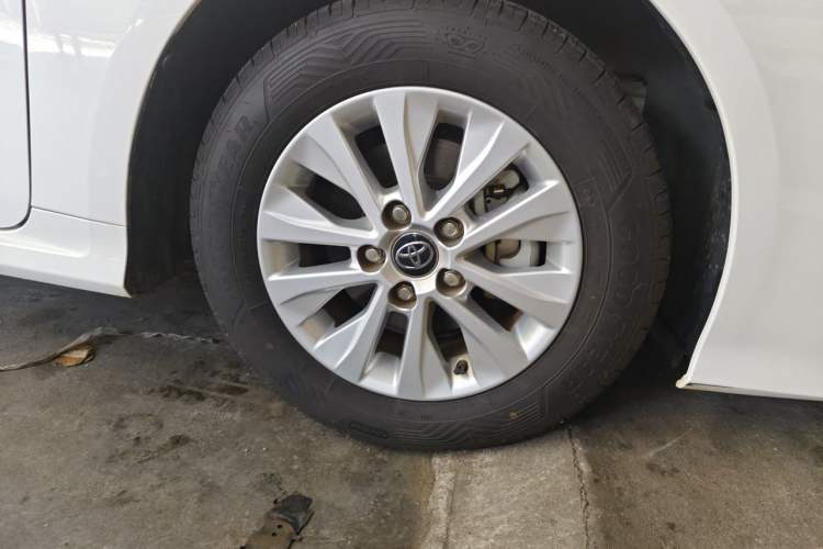 Used Toyota Corolla 2023 1.8L Smart Electric Hybrid Dual-Motor Pioneer Edition Right Front Wheel Hub