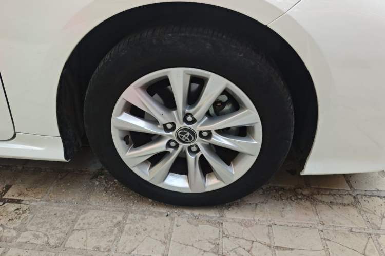 Used Toyota Corolla 2023 1.8L Smart Electric Hybrid Dual-Motor Elite Edition Right Front Wheel Hub