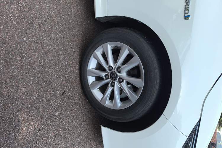 Used Toyota Corolla 2023 1.8L Smart Electric Hybrid Dual-Motor Elite Edition Right Front Wheel Hub