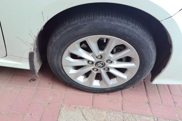 Used Toyota Corolla 2023 1.2T Elite Edition Right Front Wheel Hub