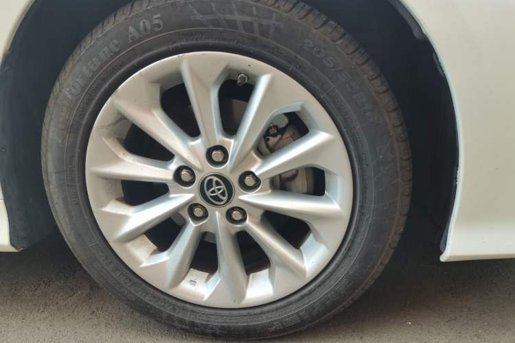 Used Toyota Corolla 2023 1.8L Smart Electric Hybrid Dual-Motor Pioneer Edition Right Front Wheel Hub