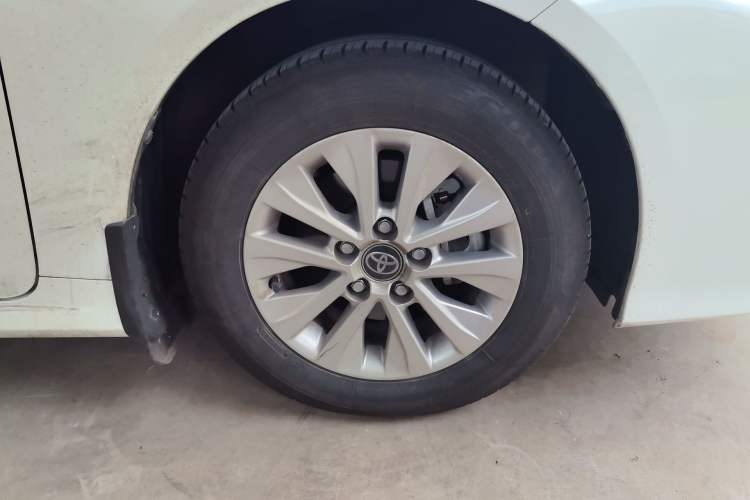 Used Toyota Corolla 2023 1.8L Smart Electric Hybrid Dual-Motor Pioneer Edition Right Front Wheel Hub