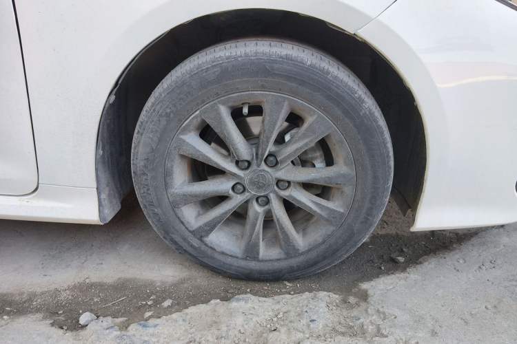 Used Toyota Corolla 2023 1.8L Smart Electric Hybrid Dual-Motor Elite Edition Right Front Wheel Hub