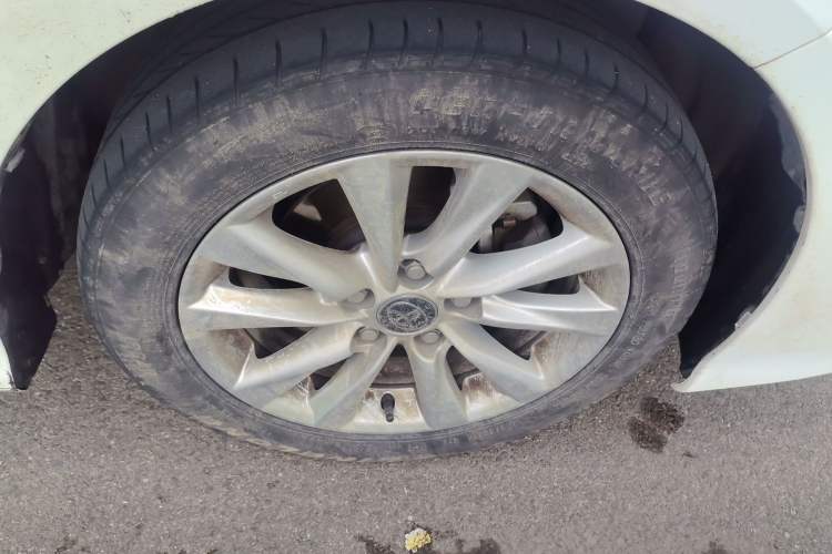 Used Toyota Corolla 2023 1.8L Smart Electric Hybrid Dual-Motor Elite Edition Right Front Wheel Hub