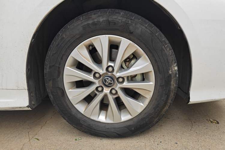 Used Toyota Corolla 2023 1.8L Smart Electric Hybrid Dual-Motor Pioneer Edition Right Front Wheel Hub