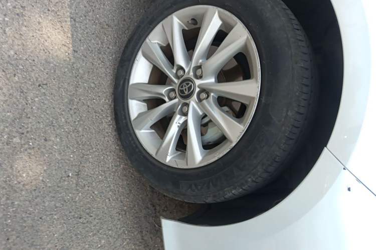 Used Toyota Corolla 2023 1.8L Smart Electric Hybrid Dual-Motor Elite Edition Right Front Wheel Hub