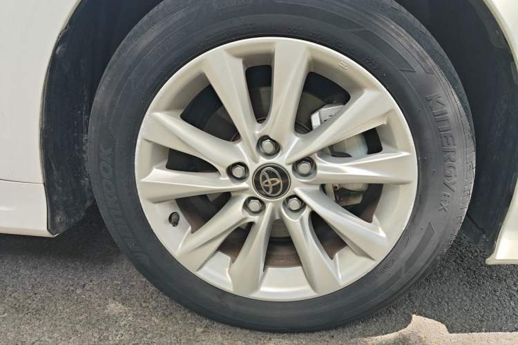 Used Toyota Corolla 2023 1.8L Smart Electric Hybrid Dual-Motor Elite Edition Right Front Wheel Hub