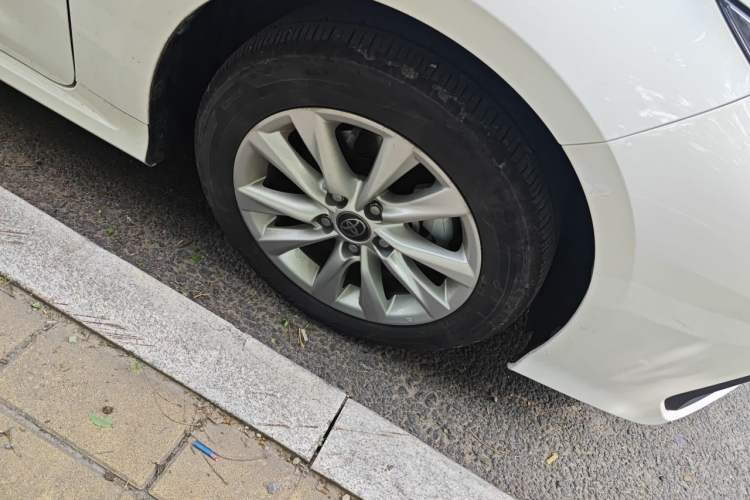 Used Toyota Corolla 2023 1.8L Smart Electric Hybrid Dual-Motor Elite Edition Right Front Wheel Hub