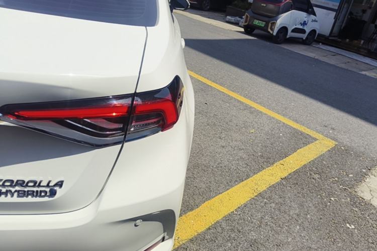 Used Toyota Corolla 2023 1.8L Smart Electric Hybrid Dual-Motor Pioneer Edition Right Rear Taillight