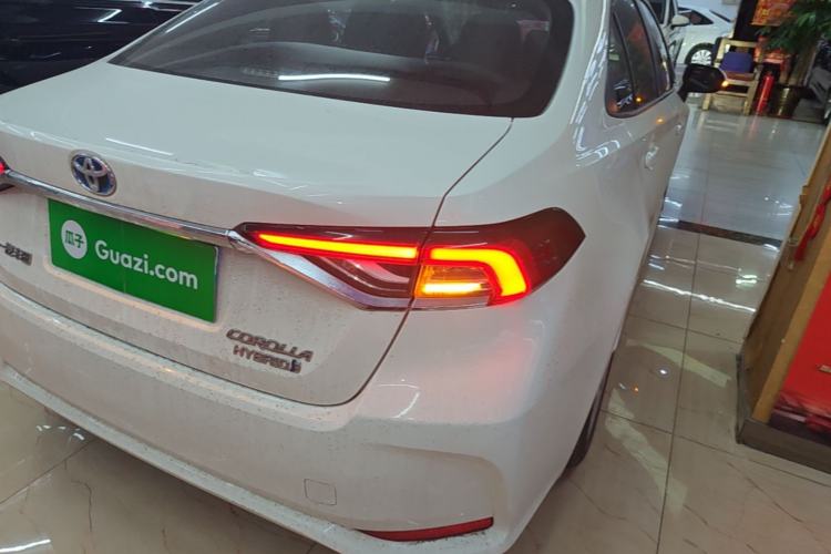 Used Toyota Corolla 2023 1.8L Smart Electric Hybrid Dual-Motor Elite Edition Right Rear Taillight