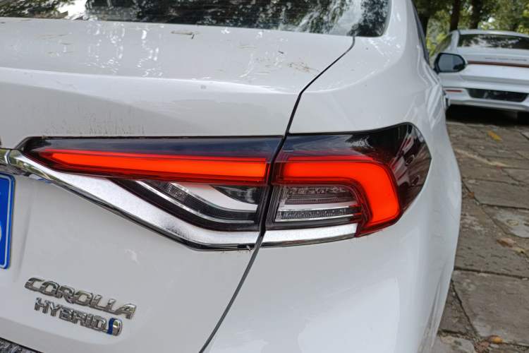 Used Toyota Corolla 2023 1.8L Smart Electric Hybrid Dual-Motor Pioneer Edition Right Rear Taillight