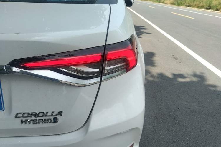 Used Toyota Corolla 2023 1.8L Smart Electric Hybrid Dual-Motor Pioneer Edition Right Rear Taillight