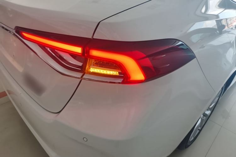 Used Toyota Corolla 2023 1.8L Smart Electric Hybrid Dual-Motor Elite Edition Right Rear Taillight