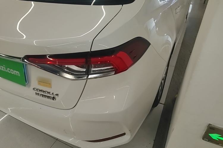 Used Toyota Corolla 2023 1.8L Smart Electric Hybrid Dual-Motor Elite Edition Right Rear Taillight