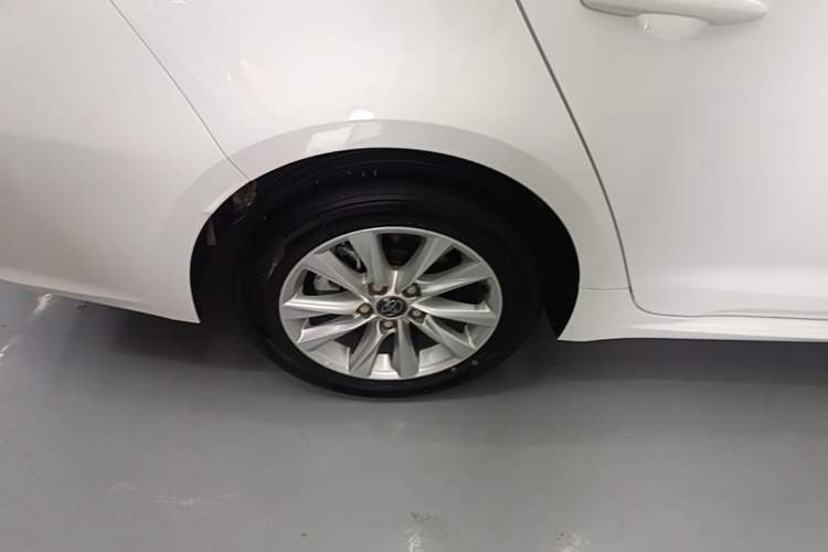 Used Toyota Corolla 2023 1.2T Elite Edition Right Rear Wheel Hub