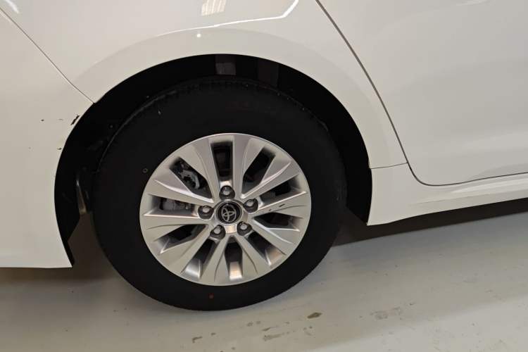 Used Toyota Corolla 2023 1.8L Smart Electric Hybrid Dual-Motor Pioneer Edition Right Rear Wheel Hub
