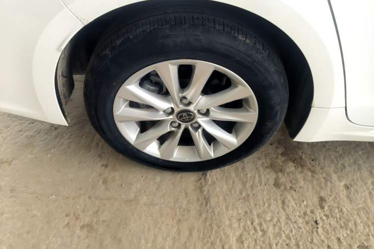 Used Toyota Corolla 2023 1.8L Smart Electric Hybrid Dual-Motor Elite Edition Right Rear Wheel Hub