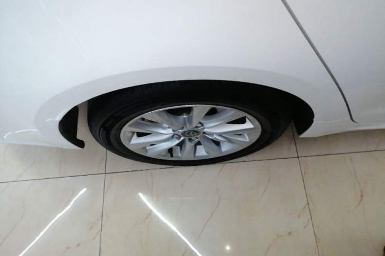 Used Toyota Corolla 2023 1.8L Smart Electric Hybrid Dual-Motor Elite Edition Right Rear Wheel Hub