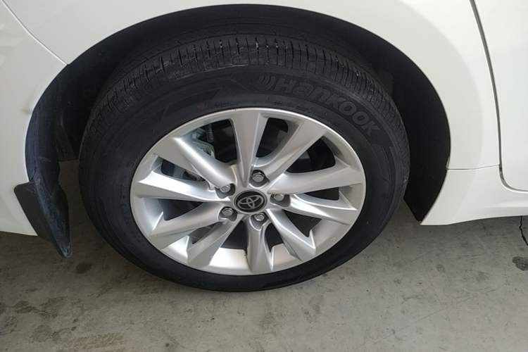 Used Toyota Corolla 2023 1.8L Smart Electric Hybrid Dual-Motor Elite Edition Right Rear Wheel Hub