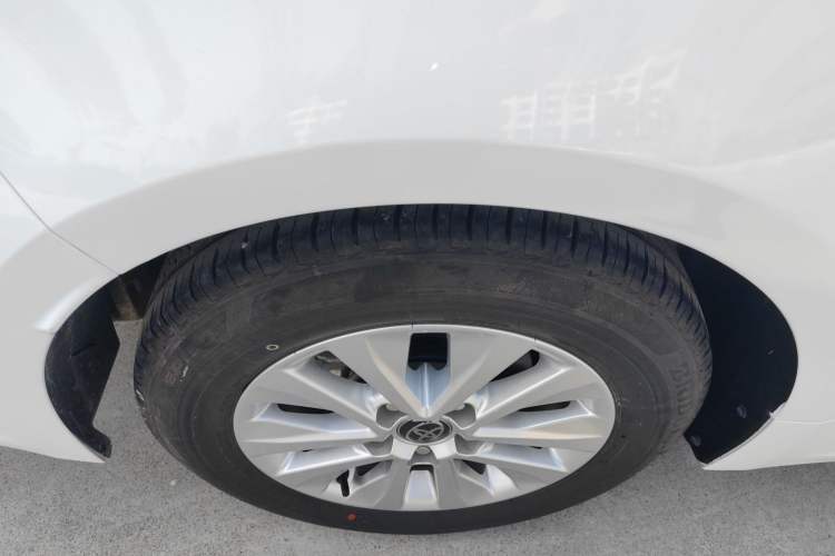 Used Toyota Corolla 2023 1.8L Smart Electric Hybrid Dual-Motor Pioneer Edition Right Rear Wheel Hub