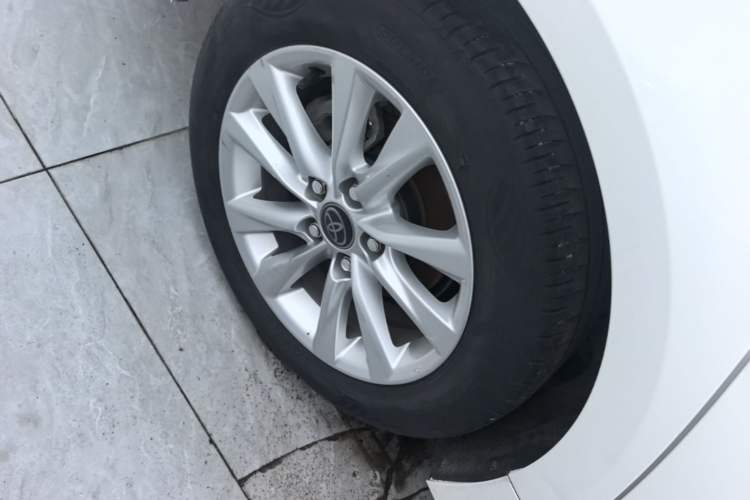 Used Toyota Corolla 2023 1.8L Smart Electric Hybrid Dual-Motor Elite Edition Right Rear Wheel Hub
