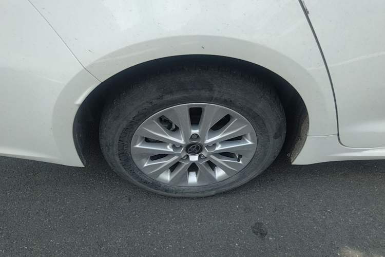 Used Toyota Corolla 2023 1.8L Smart Electric Hybrid Dual-Motor Pioneer Edition Right Rear Wheel Hub