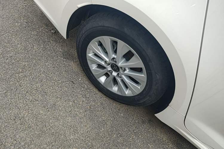Used Toyota Corolla 2023 1.8L Smart Electric Hybrid Dual-Motor Pioneer Edition Right Rear Wheel Hub