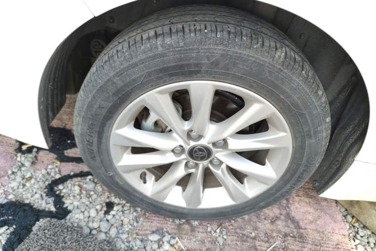 Used Toyota Corolla 2023 1.8L Smart Electric Hybrid Dual-Motor Elite Edition Right Rear Wheel Hub