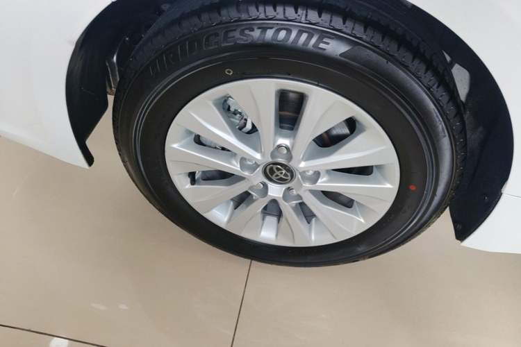 Used Toyota Corolla 2023 1.8L Smart Electric Hybrid Dual-Motor Pioneer Edition Right Rear Wheel Hub
