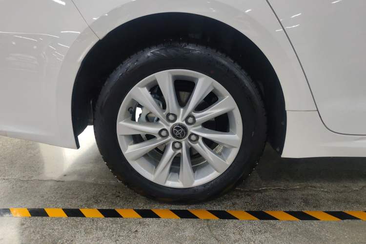Used Toyota Corolla 2023 1.8L Smart Electric Hybrid Dual-Motor Elite Edition Right Rear Wheel Hub