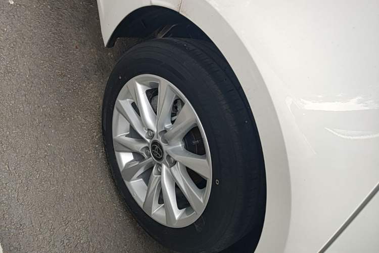 Used Toyota Corolla 2023 1.8L Smart Electric Hybrid Dual-Motor Elite Edition Right Rear Wheel Hub